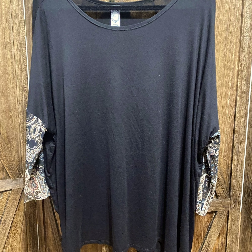 Honeyme Black top with multi designed sleeves.  Size S